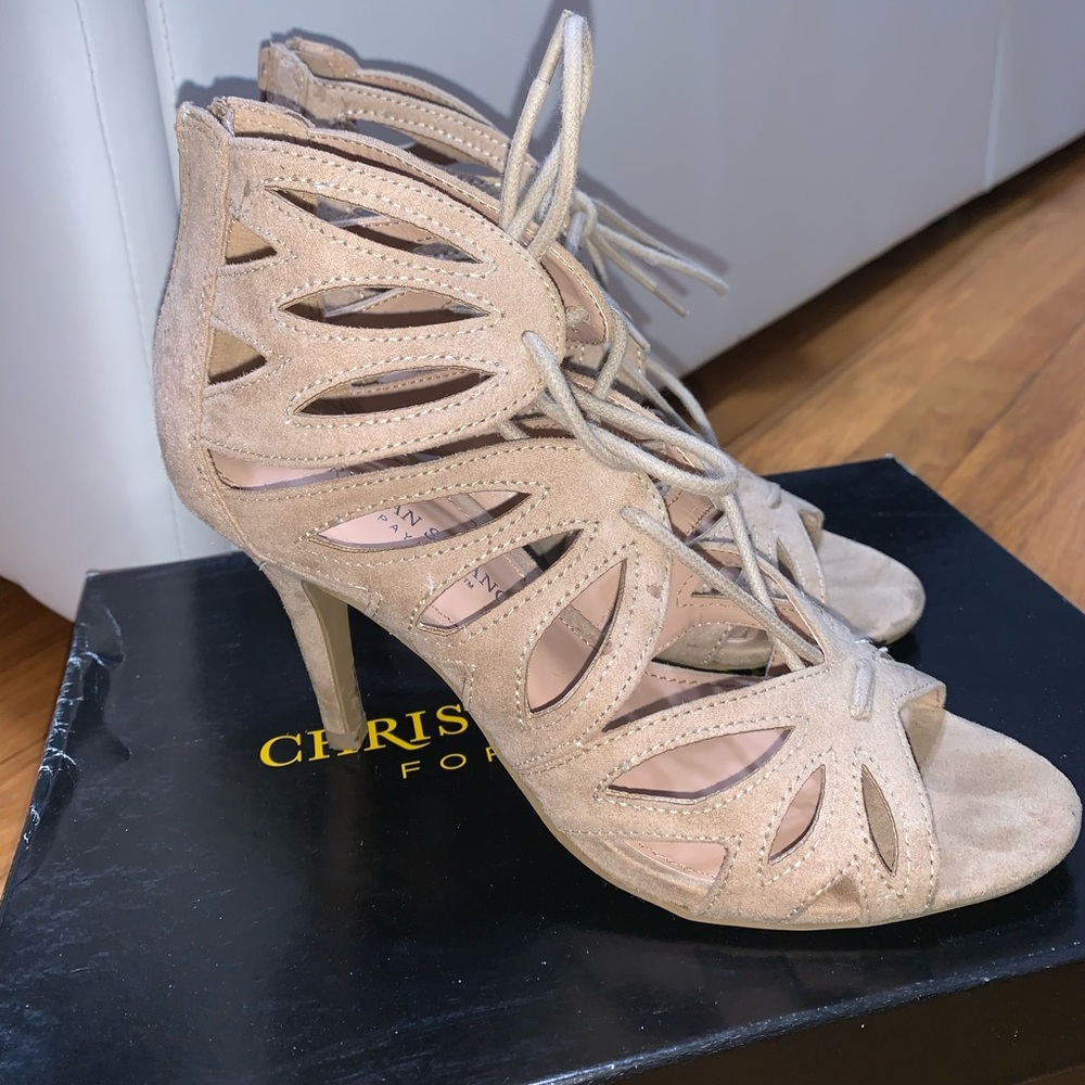 Nude/tan Christian Siriano heels